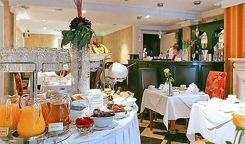 考博尔凯特尔b＆b住宿加早餐酒店 3*