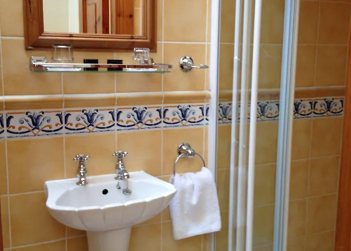 לינה וארוחת בוקר Copper Kettle